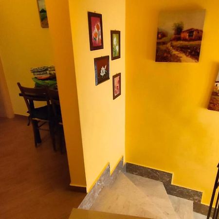 Casa Soprano Da Anita Vila Messina Exterior foto
