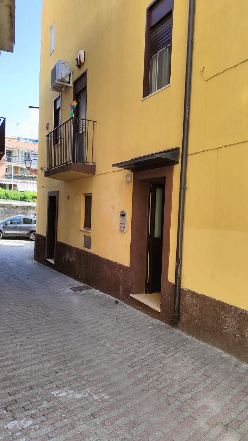 Casa Soprano Da Anita Vila Messina Exterior foto